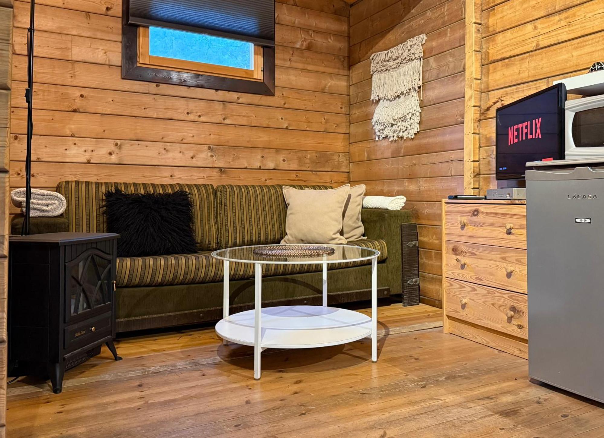 Wooden Edge Of The Village マアレ・ガムラ 部屋 写真